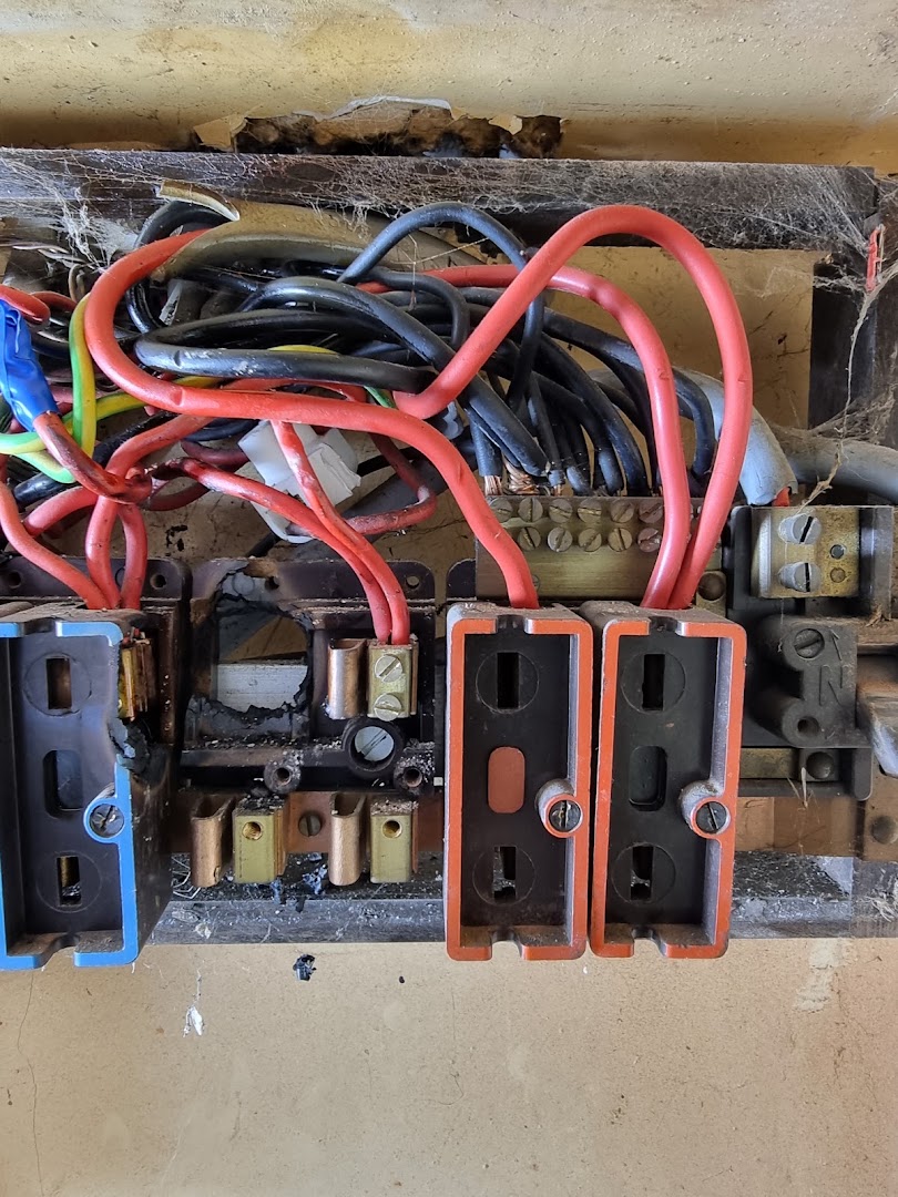 Electrician HOME maintenance NICEIC REGISTERED ❤️ — Photos 8